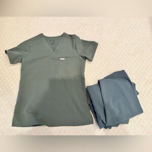 Figs Scrubs Size XS Bonsai & Fern colors - Catarina top & High Waisted Zamora